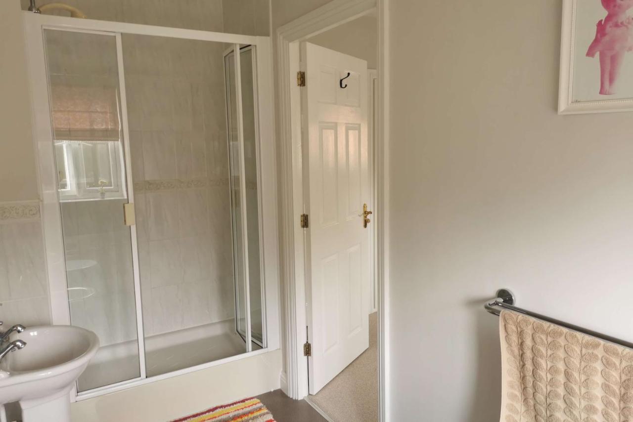 Walton Crescent Bed & Breakfast Winford Dış mekan fotoğraf